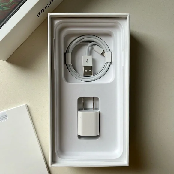 iPhone X Max 256gb - Picture 3 of 8